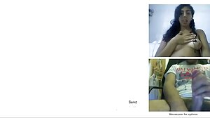 அழகான குழந்தை ஜெய் சம்மர்ஸ் லெக்ஸ் பிபிசியை ஒரு கொம்பு இனங்களுக்கிடையேயான உடலுறவுக்காக அழைத்துச் செல்கிறார்